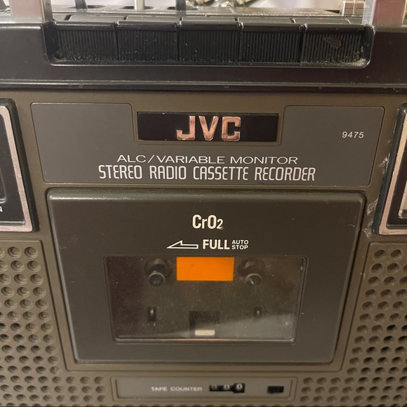 VINTAGE JVC ALC/Variable Monitor Stereo Radio Cassette Recorder No. 9475 - Picture 12 of 12
